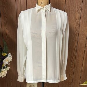 Liz Claiborne Size 8 Elegant White Women's Blouse